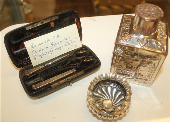 Tortoise shell etui, plated caddy & salt